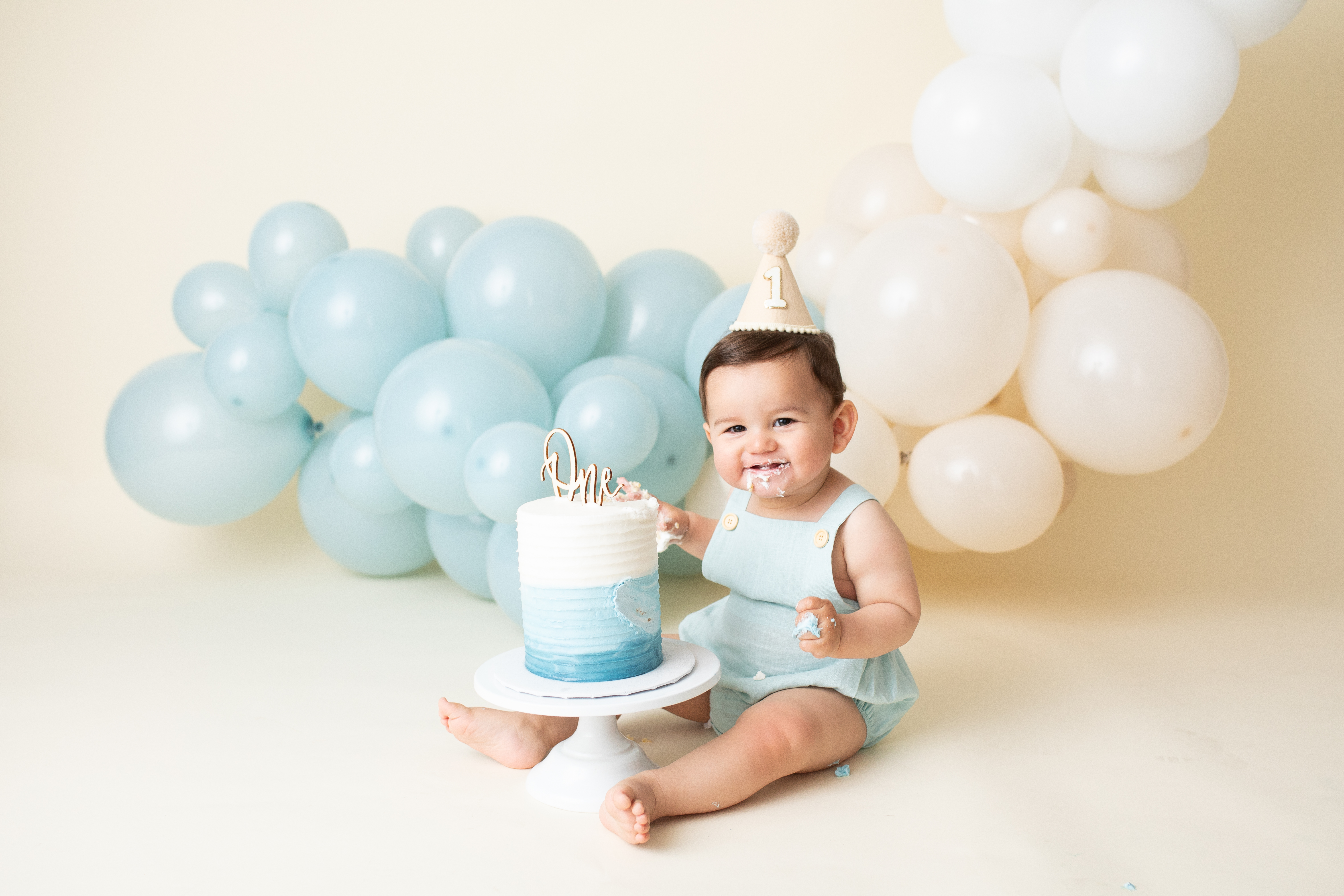 Cake Smash Photography